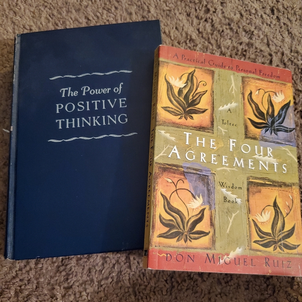 Book Bundle 1952 The Power of Positive Thinking & 1997 The Four Agreements - Picture 1 of 7